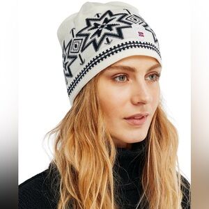 Dale of Norway - Tindefjell Hat: Off White/Smoke/Navy,
49051-A01